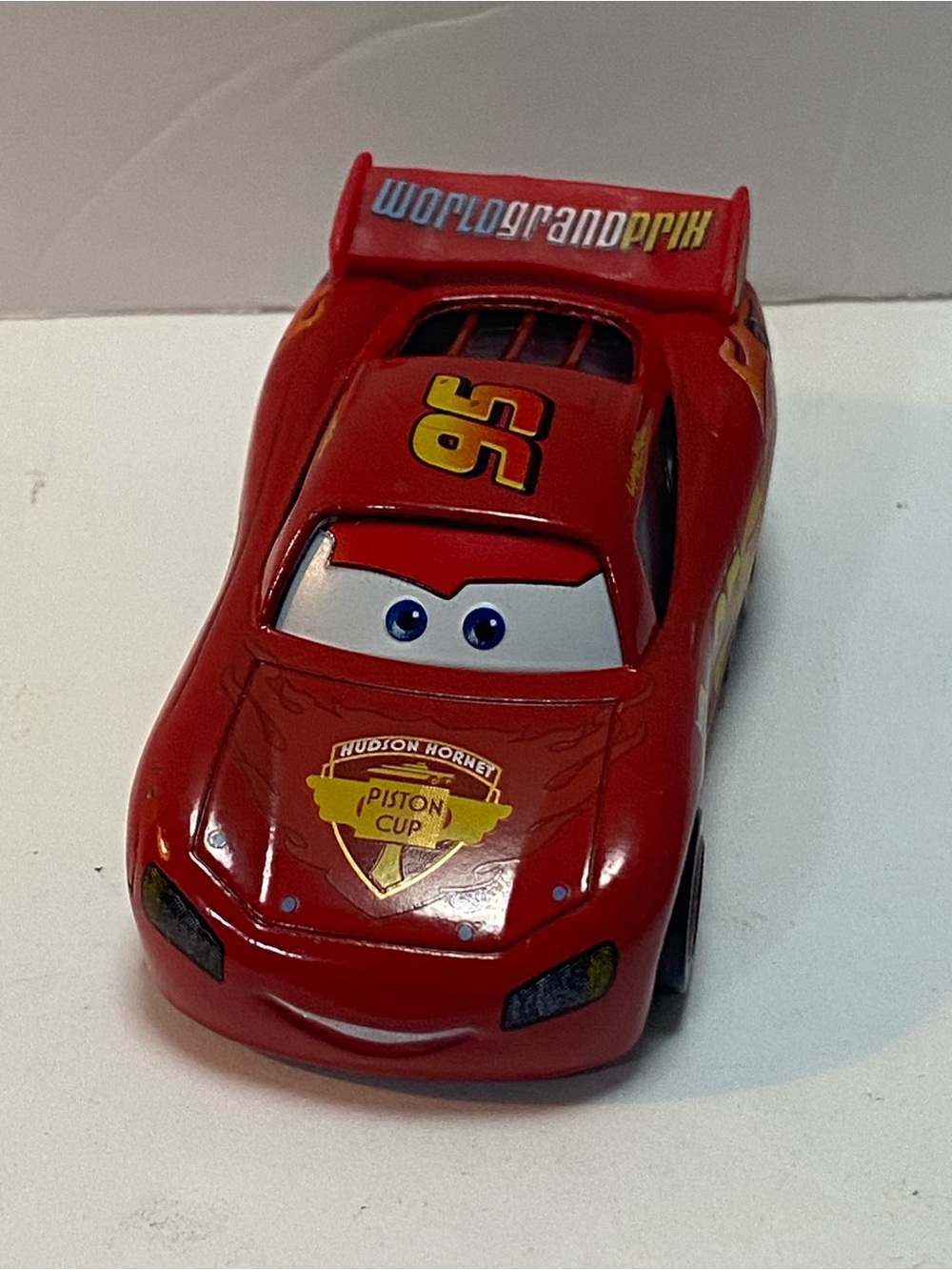 Mattel Disney Pixar Cars Lightning McQueen #95 Piston Cup 1:55 Diecast